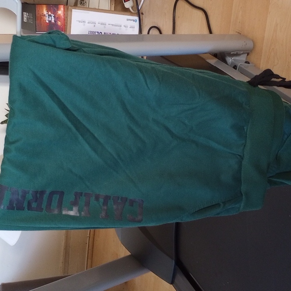 5x CA emblem long sweats